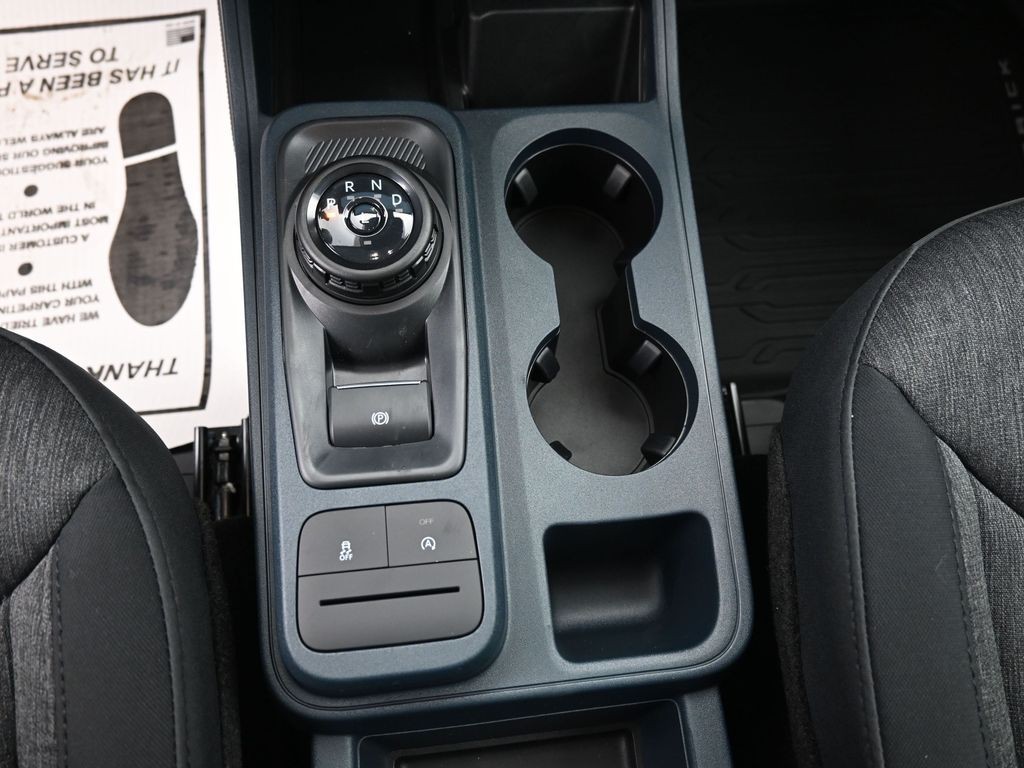 Ford Maverick Vehicle Full-screen Gallery Image 12