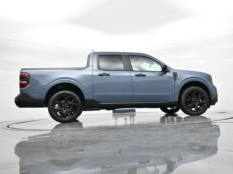 Ford Maverick Vehicle Full-screen Gallery Image 22