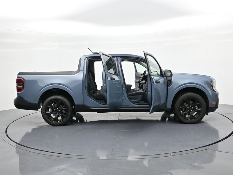 Ford Maverick Vehicle Full-screen Gallery Image 23