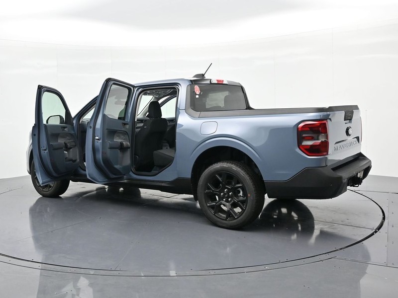 Ford Maverick Vehicle Full-screen Gallery Image 24