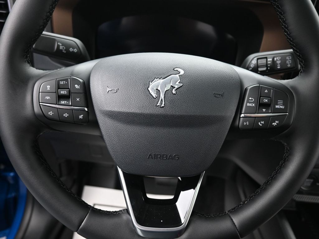 Ford Bronco Sport Vehicle Full-screen Gallery Image 13