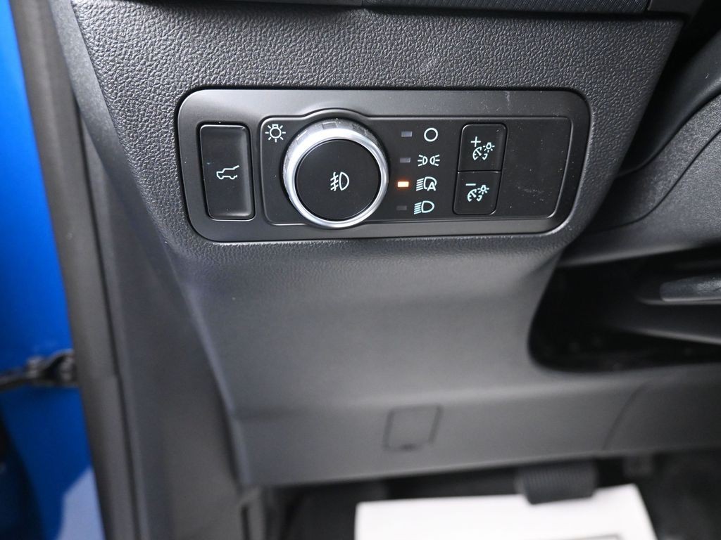 Ford Bronco Sport Vehicle Full-screen Gallery Image 11