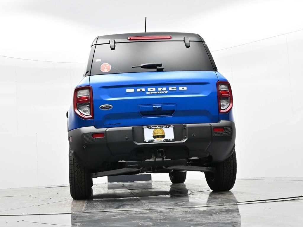 Ford Bronco Sport Vehicle Full-screen Gallery Image 23