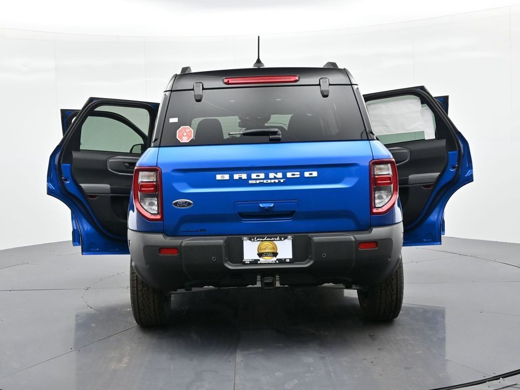 Ford Bronco Sport Vehicle Full-screen Gallery Image 29