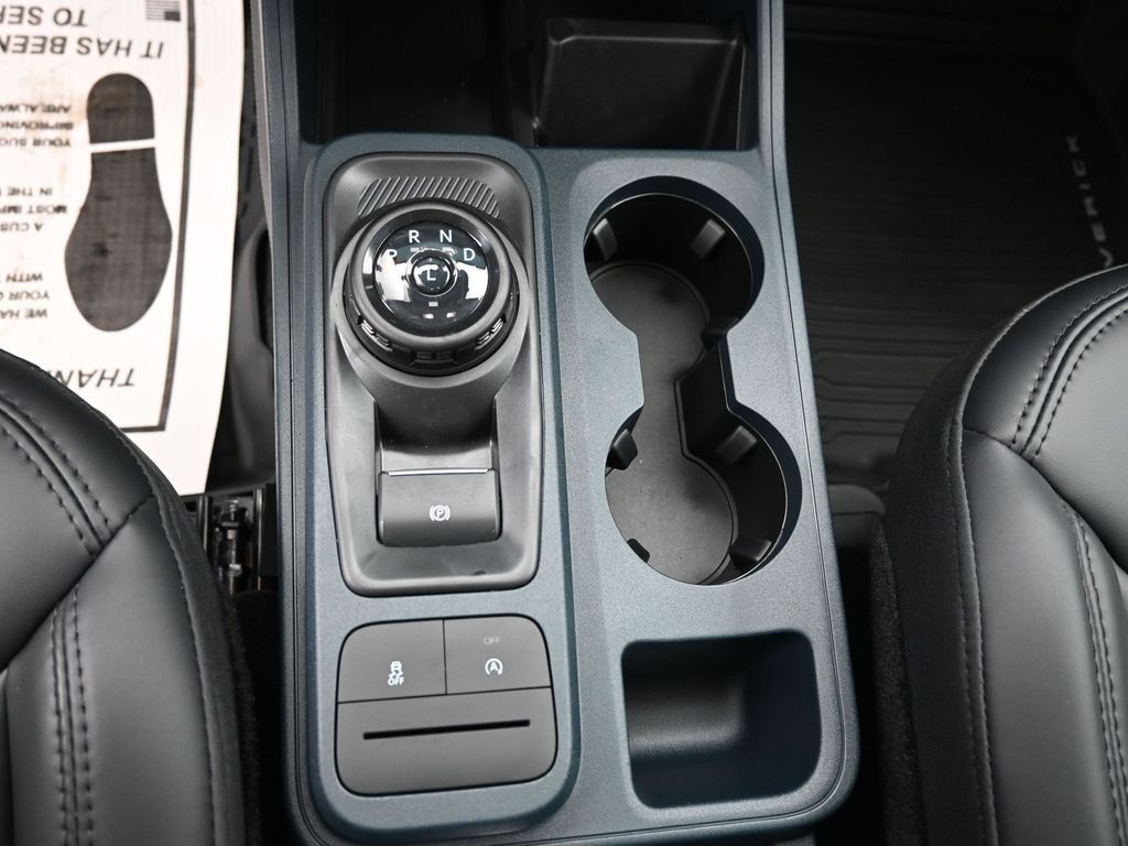 Ford Maverick Vehicle Full-screen Gallery Image 15