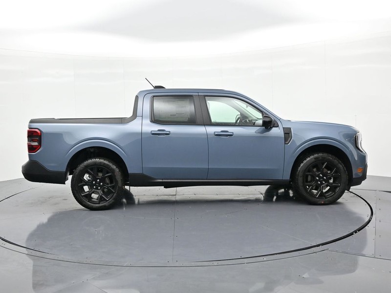 Ford Maverick Vehicle Full-screen Gallery Image 5