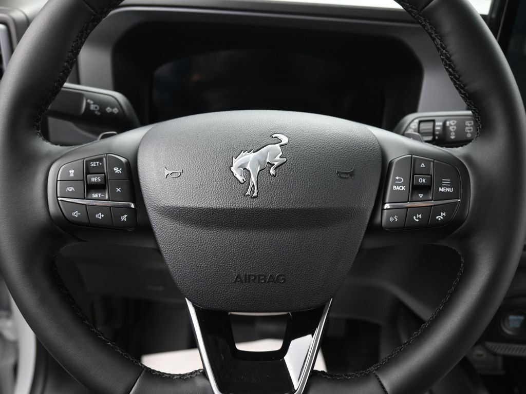 Ford Bronco Sport Vehicle Full-screen Gallery Image 14