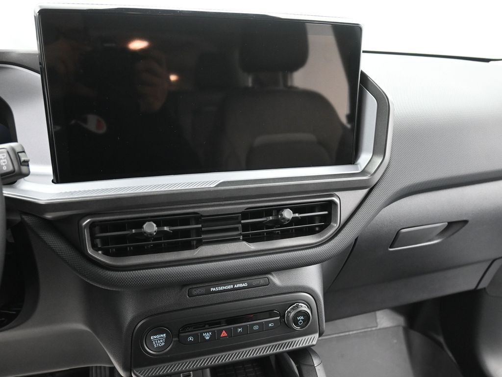 Ford Bronco Sport Vehicle Full-screen Gallery Image 15