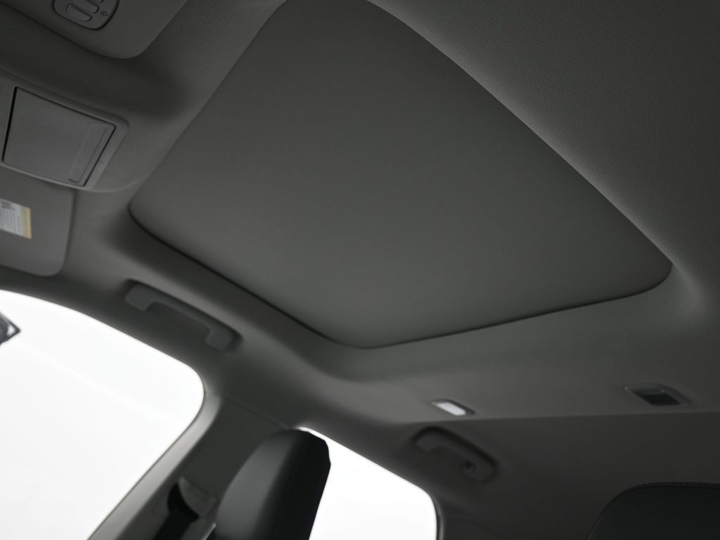 Ford Bronco Sport Vehicle Full-screen Gallery Image 18