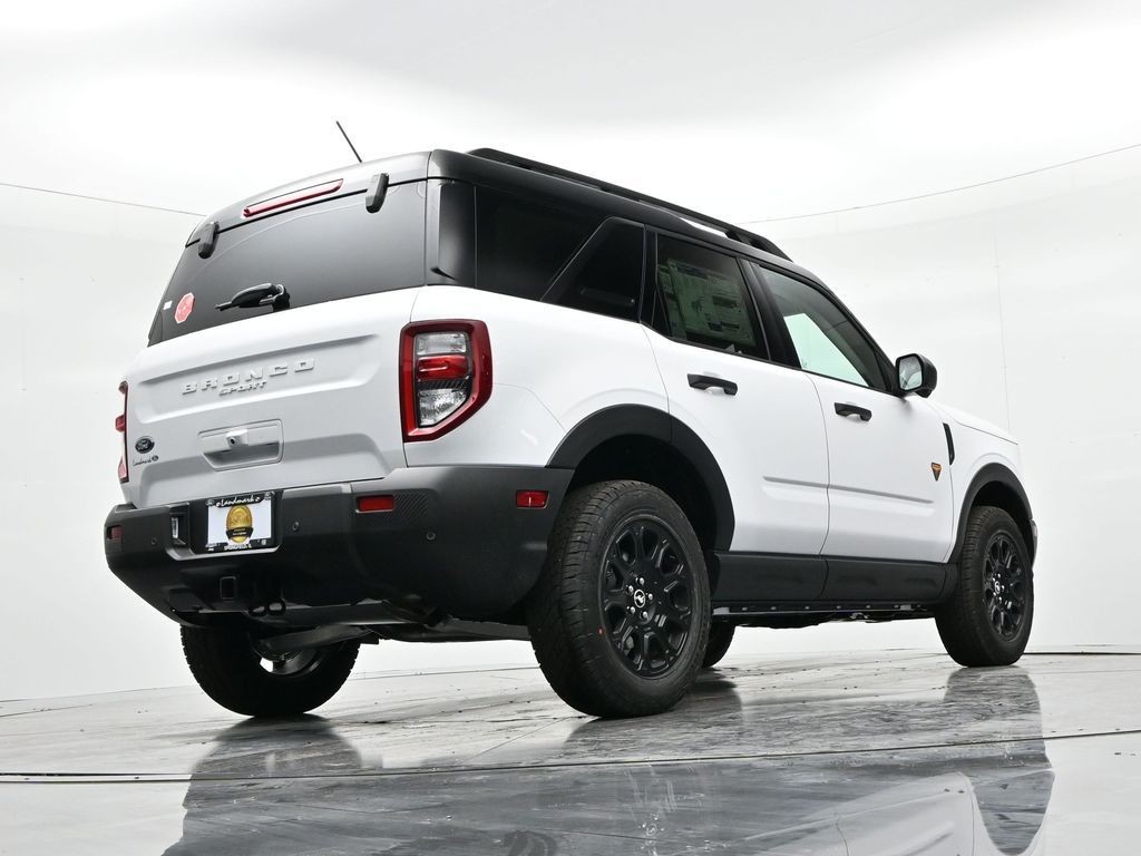 Ford Bronco Sport Vehicle Full-screen Gallery Image 26