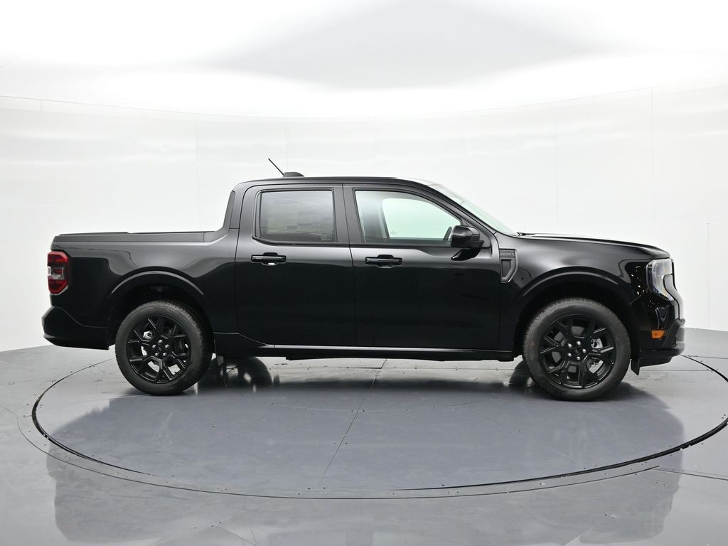 Ford Maverick Vehicle Full-screen Gallery Image 5