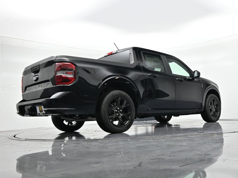 Ford Maverick Vehicle Full-screen Gallery Image 24