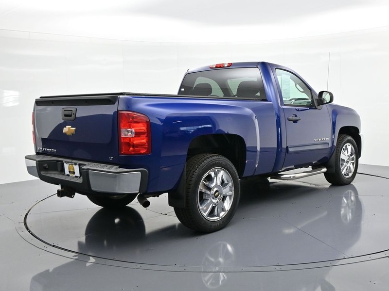 Chevrolet Silverado 1500 Vehicle Full-screen Gallery Image 6