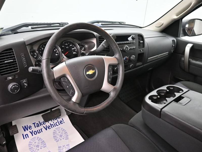 Chevrolet Silverado 1500 Vehicle Full-screen Gallery Image 14
