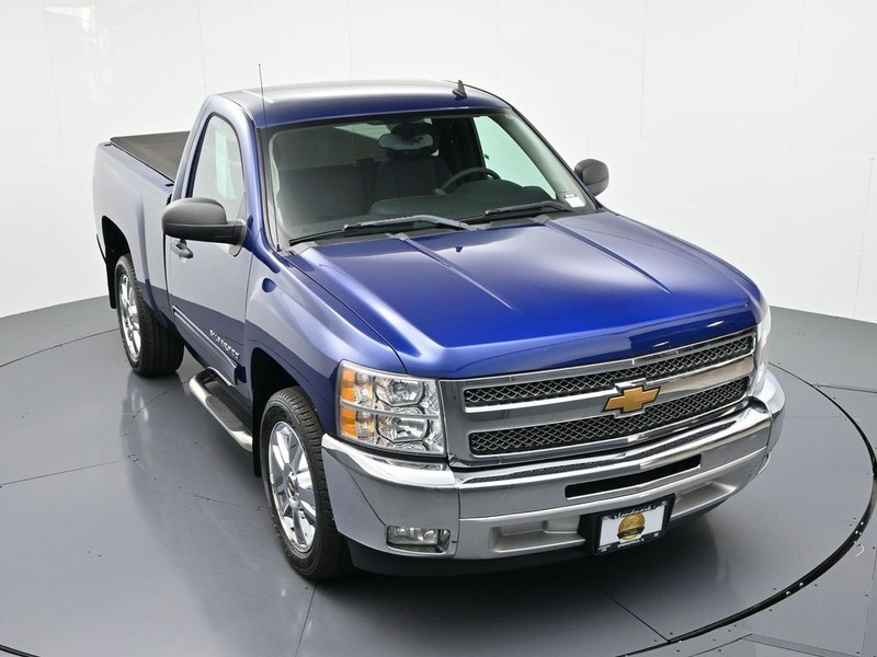 Chevrolet Silverado 1500 Vehicle Full-screen Gallery Image 15