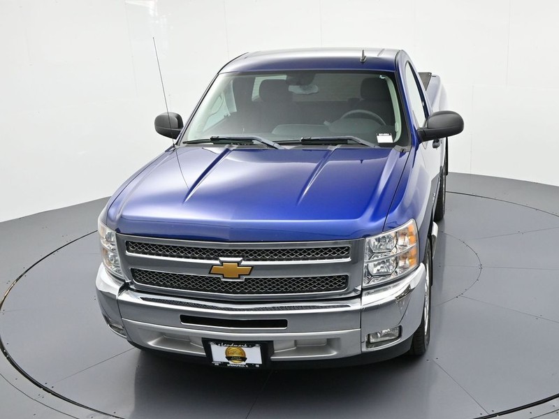 Chevrolet Silverado 1500 Vehicle Full-screen Gallery Image 16