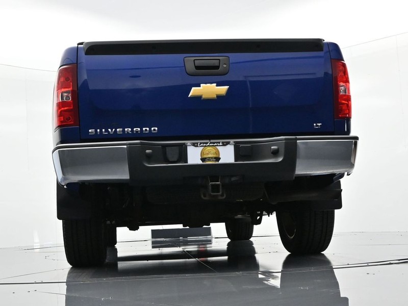 Chevrolet Silverado 1500 Vehicle Full-screen Gallery Image 20