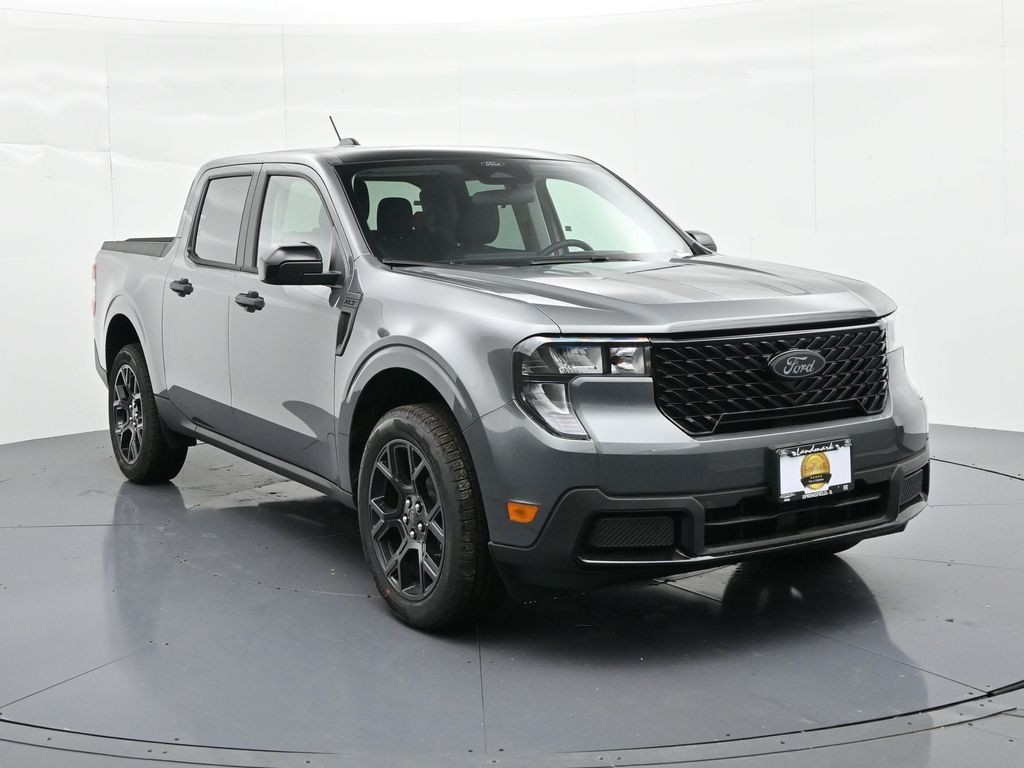 Ford Maverick Vehicle Full-screen Gallery Image 4