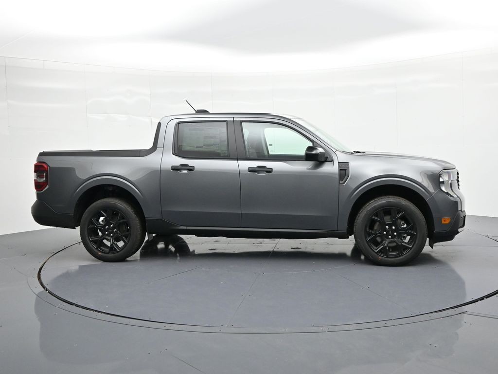 Ford Maverick Vehicle Full-screen Gallery Image 5