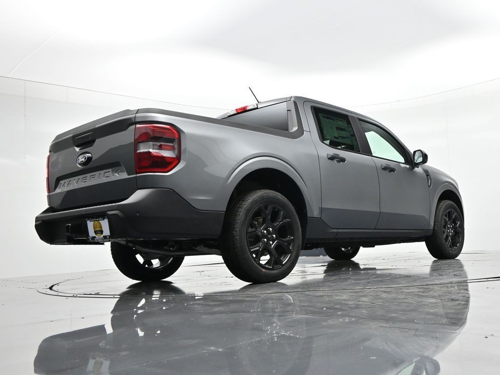 Ford Maverick Vehicle Full-screen Gallery Image 23