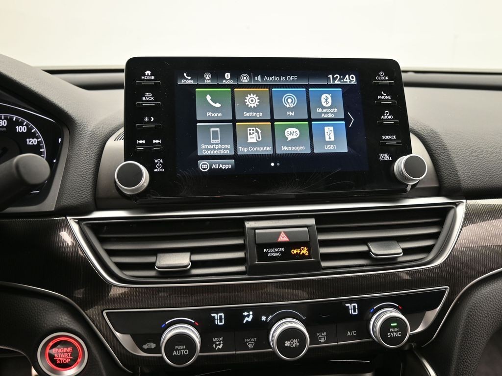 Honda Accord Sedan Vehicle Full-screen Gallery Image 14