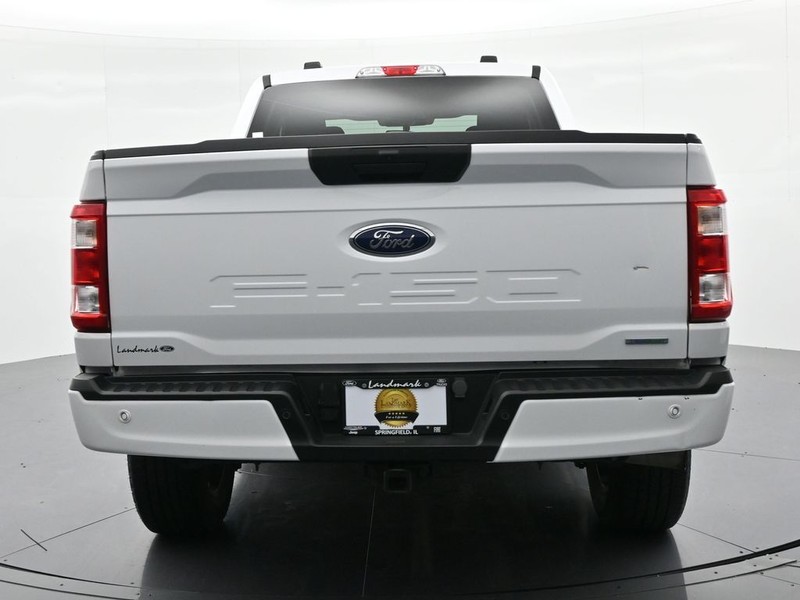 Ford F-150 Vehicle Full-screen Gallery Image 7