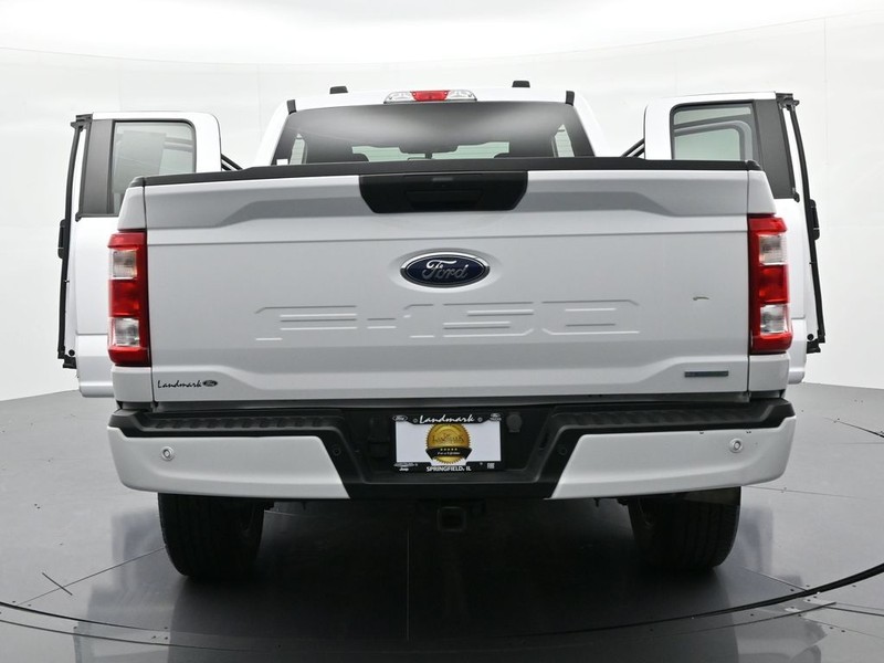 Ford F-150 Vehicle Full-screen Gallery Image 28