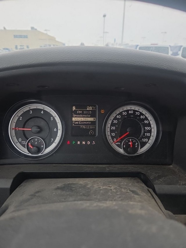 Ram 2500 Vehicle Full-screen Gallery Image 07