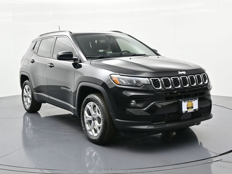 Jeep Compass Vehicle Full-screen Gallery Image 4