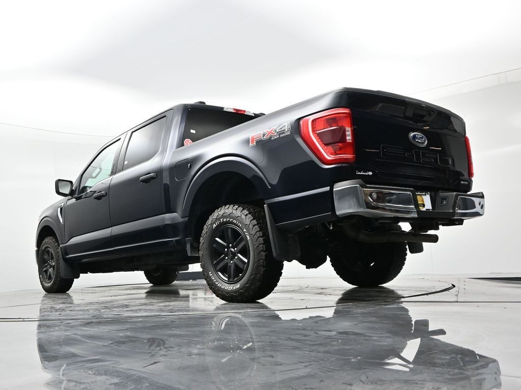 Ford F-150 Vehicle Full-screen Gallery Image 21