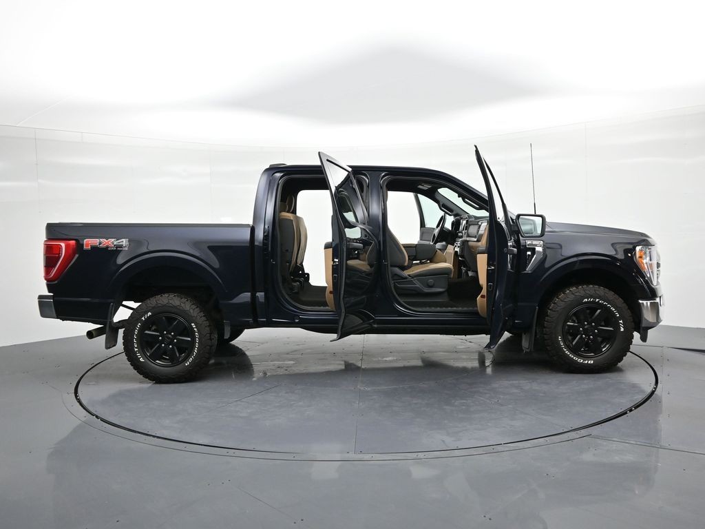 Ford F-150 Vehicle Full-screen Gallery Image 25