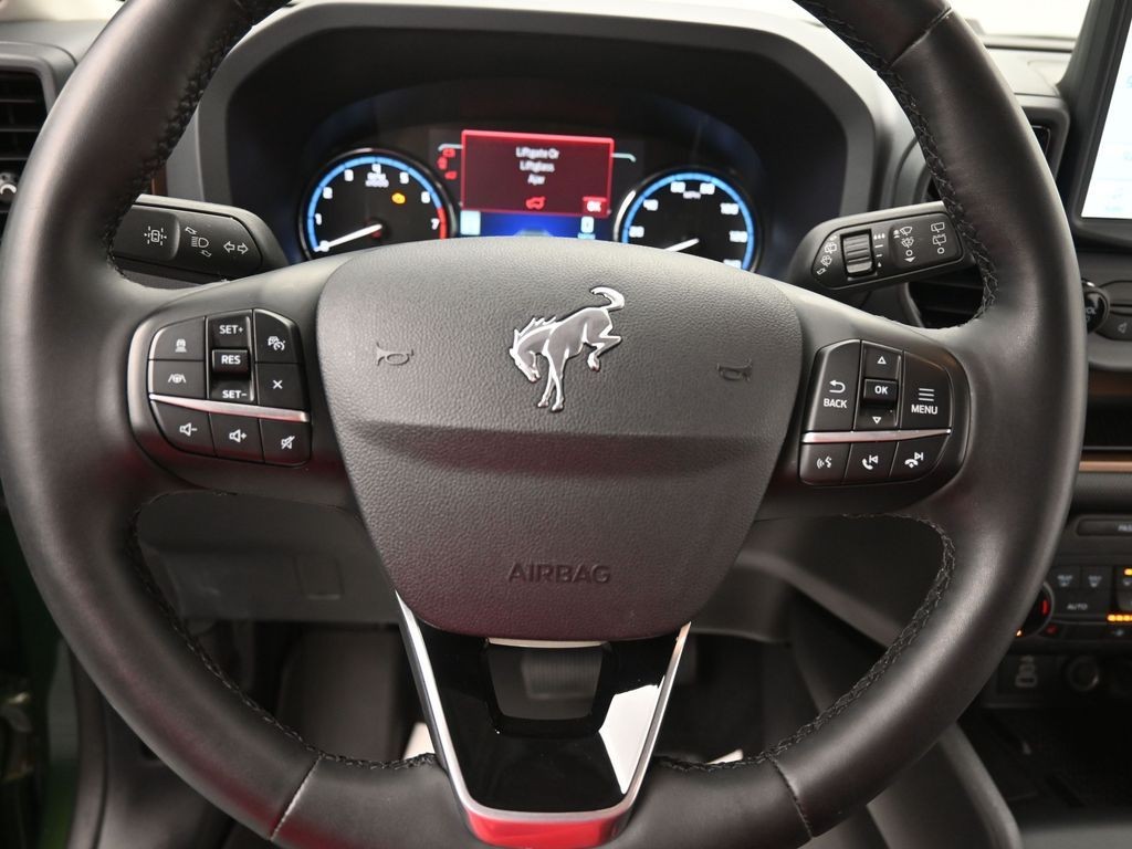 Ford Bronco Sport Vehicle Full-screen Gallery Image 13