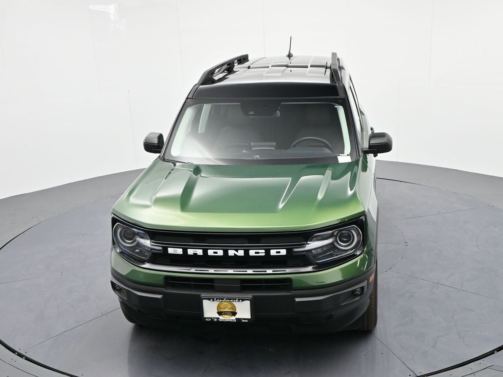 Ford Bronco Sport Vehicle Full-screen Gallery Image 19