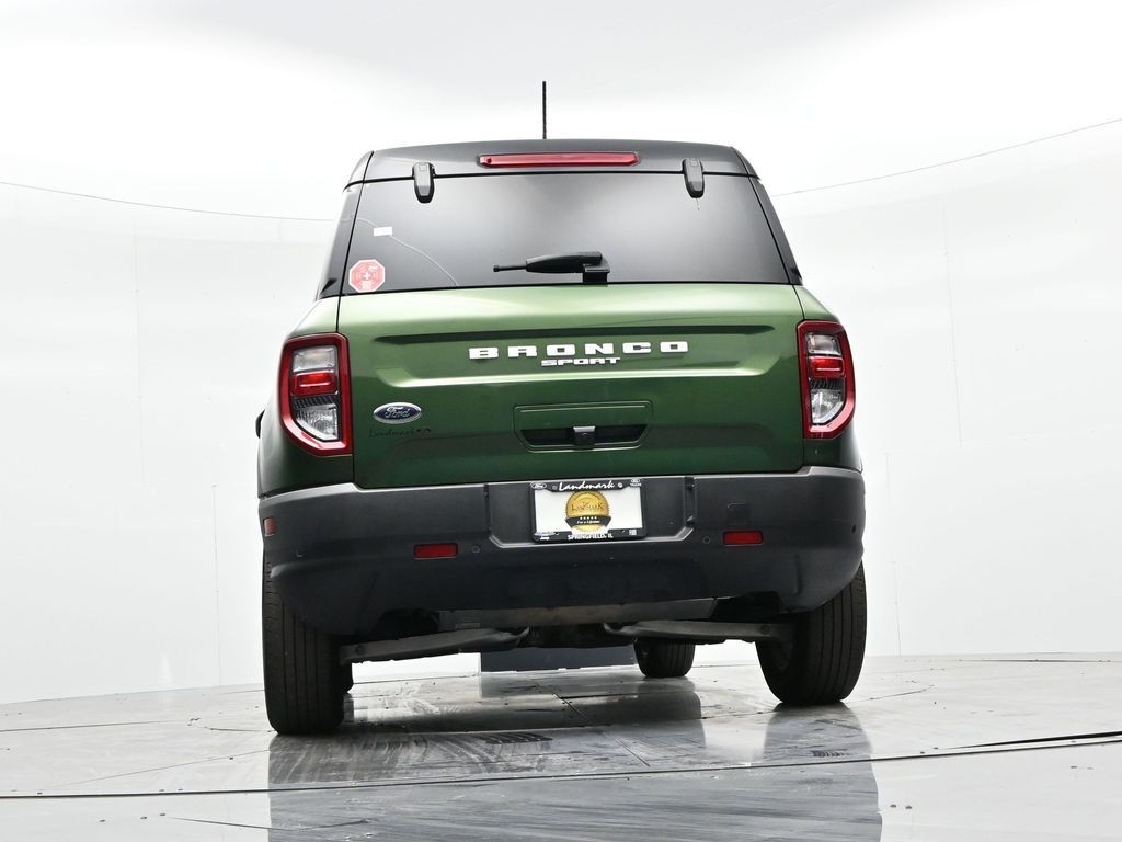 Ford Bronco Sport Vehicle Full-screen Gallery Image 23