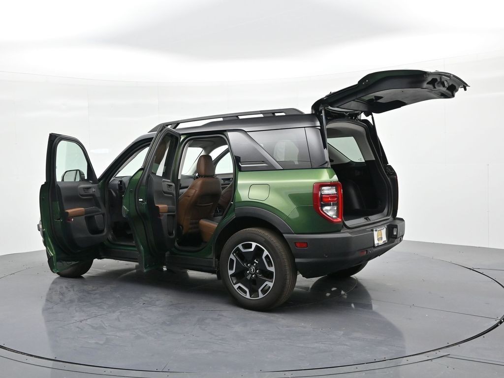 Ford Bronco Sport Vehicle Full-screen Gallery Image 27