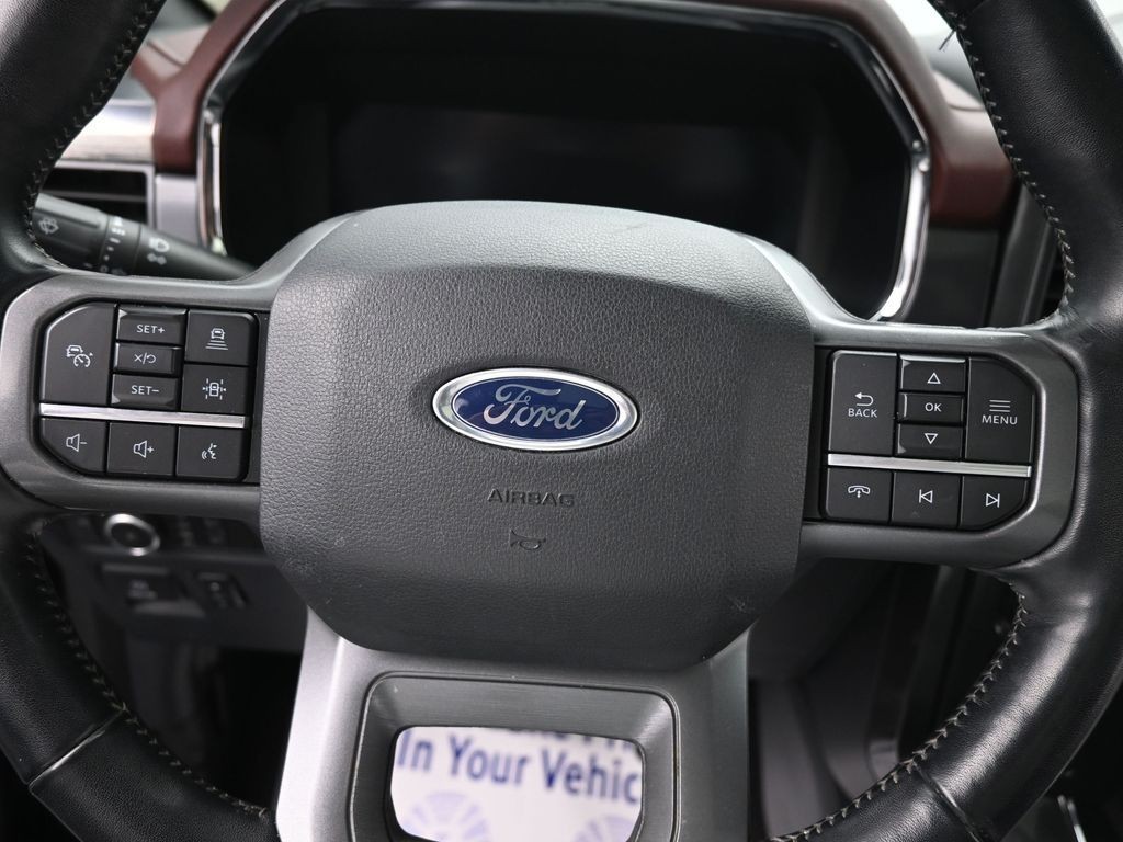Ford F-150 Vehicle Full-screen Gallery Image 15