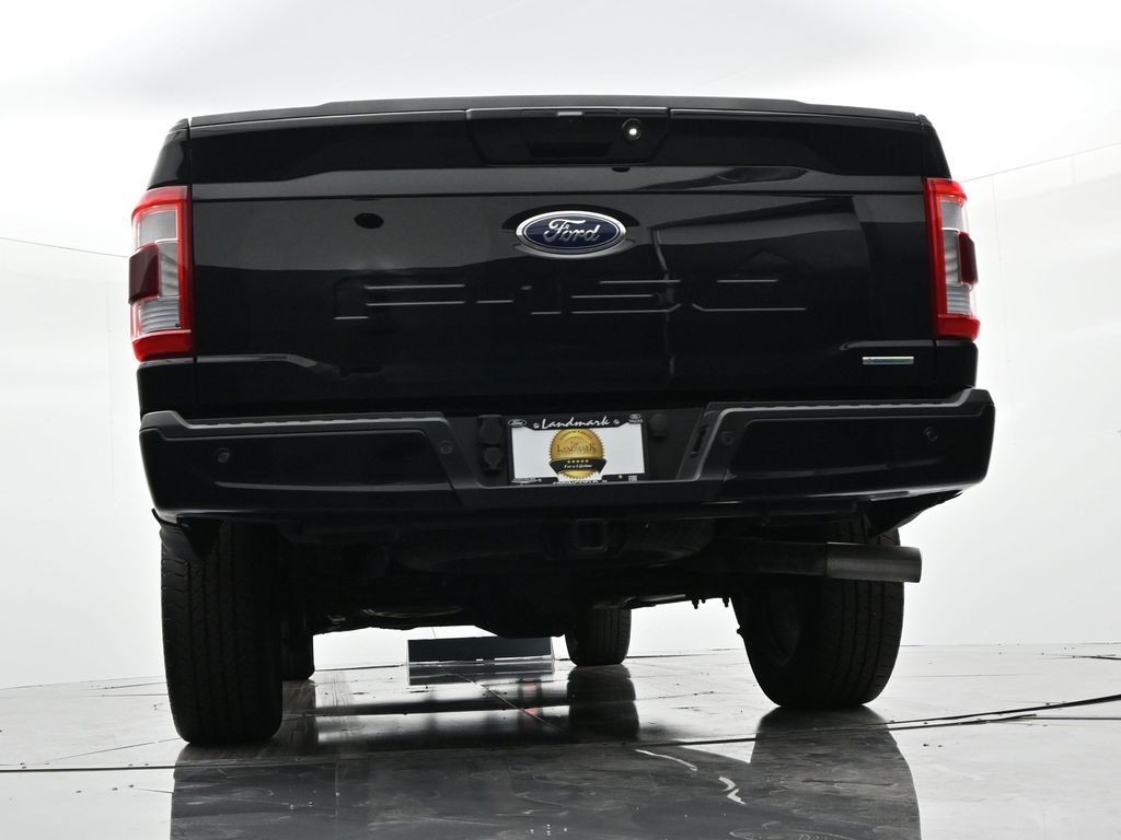 Ford F-150 Vehicle Full-screen Gallery Image 23