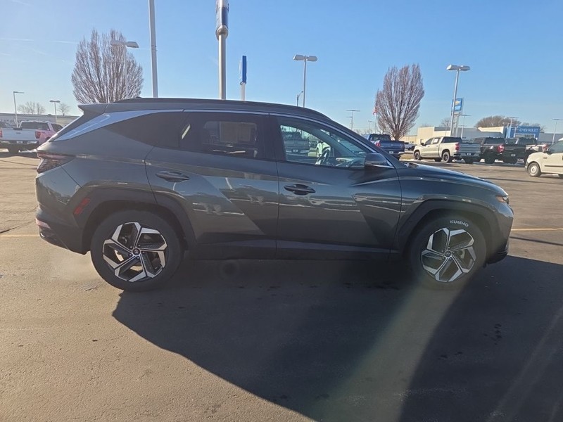 Hyundai Tucson Vehicle Full-screen Gallery Image 8