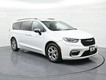 2023 Chrysler Pacifica Limited thumbnail image 04