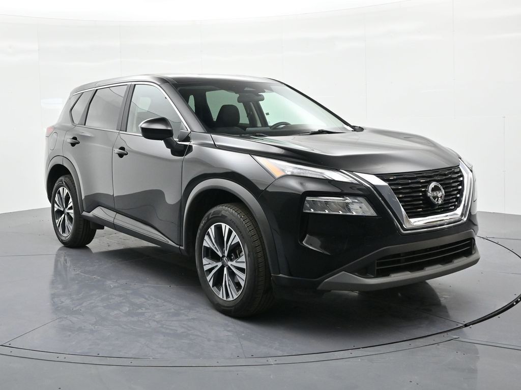 Nissan Rogue Vehicle Full-screen Gallery Image 4