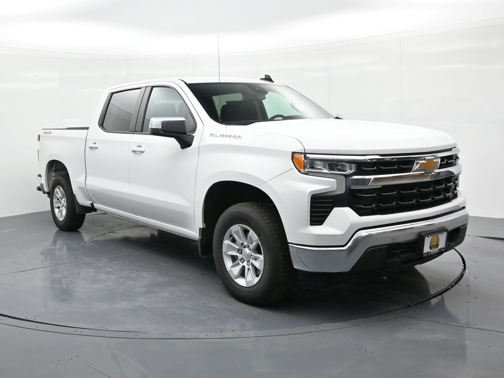 Chevrolet Silverado 1500 Vehicle Full-screen Gallery Image 4