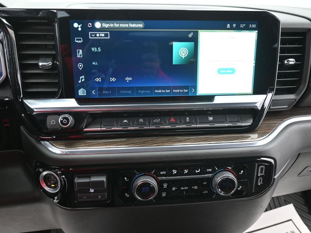 Chevrolet Silverado 1500 Vehicle Full-screen Gallery Image 13