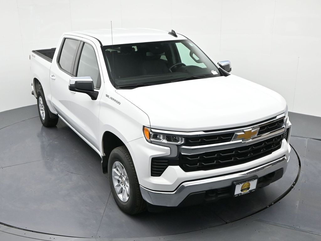 Chevrolet Silverado 1500 Vehicle Full-screen Gallery Image 17
