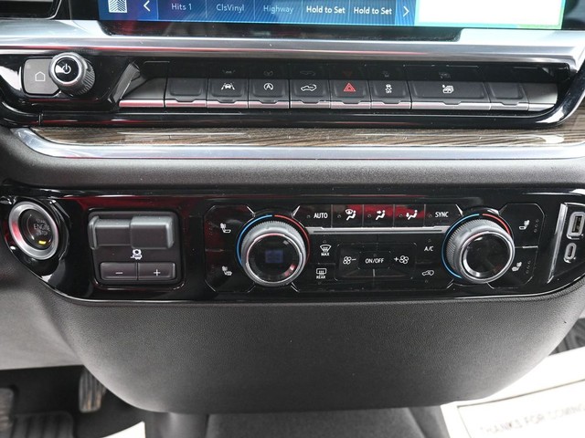 2025 Chevrolet Silverado 1500 LT - Photo 14