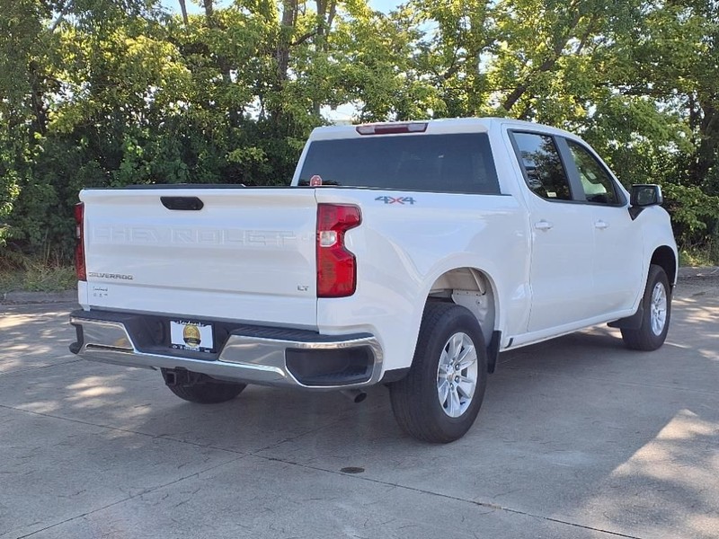 Chevrolet Silverado 1500 Vehicle Full-screen Gallery Image 4