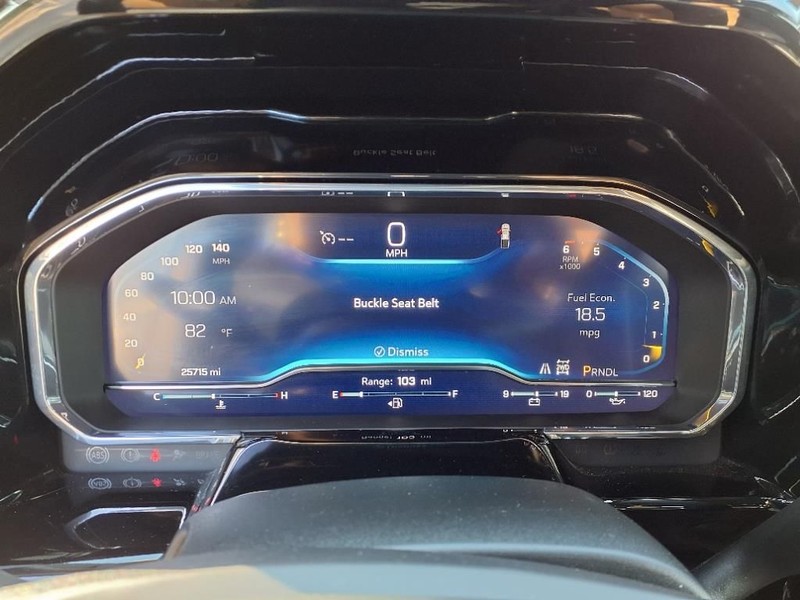 Chevrolet Silverado 1500 Vehicle Full-screen Gallery Image 17