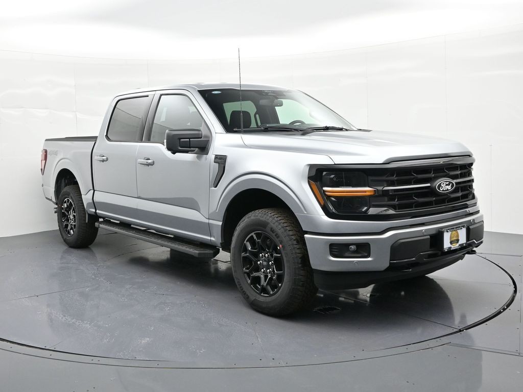 Ford F-150 Vehicle Full-screen Gallery Image 4