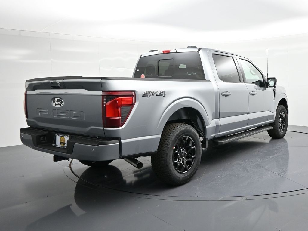 Ford F-150 Vehicle Full-screen Gallery Image 6