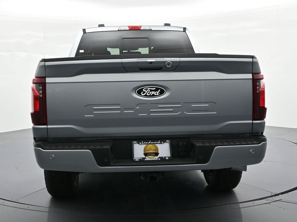 Ford F-150 Vehicle Full-screen Gallery Image 7