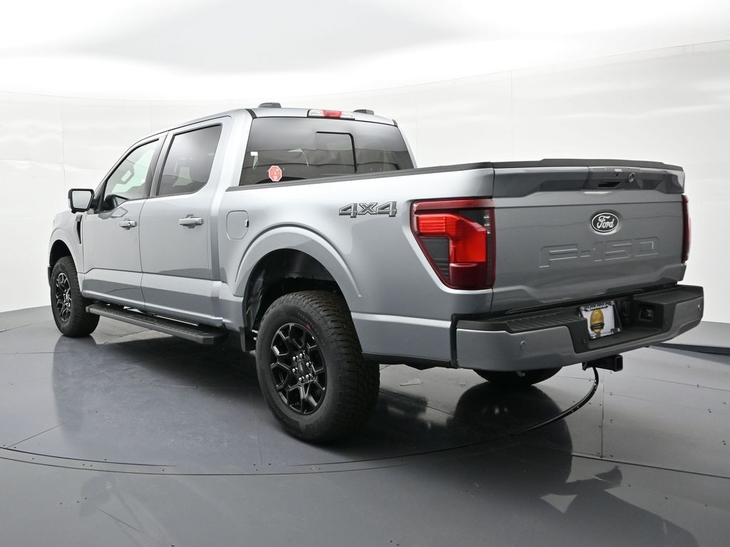 Ford F-150 Vehicle Full-screen Gallery Image 8